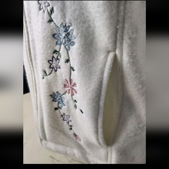 Alfred Dunner Womens White Cream Soft Embroidered Fleece Zip Up Jacket Size M - Picture 3 of 9